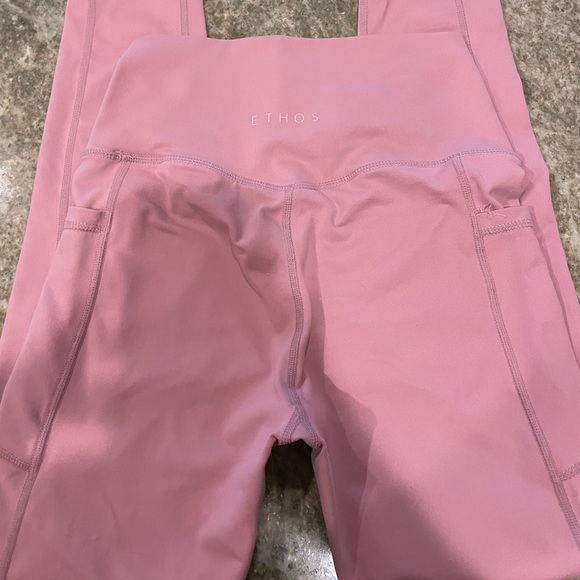 Ethos Pink Leggings w Pockets - Picture 5 of 5